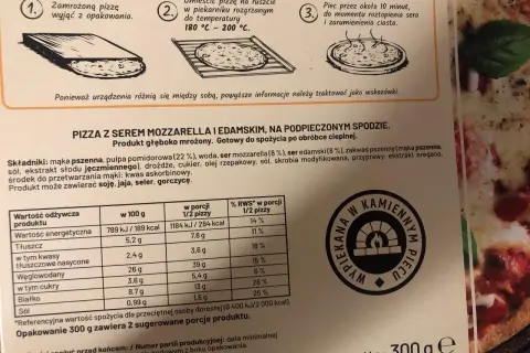 Pizza z serem mozzarella i edamskim ma 189 kcal w 100g. Ile kalorii ma margarita? Ta pizza to ok. 284 kcal na porcję.